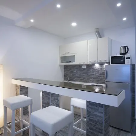 Apartamento Adrovic *